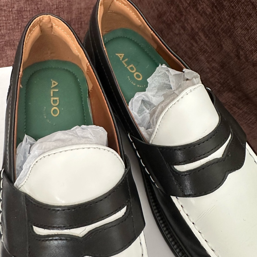 Black/white loafer - Picture 2 of 5